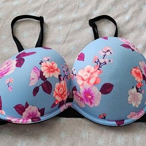 Victoria's Secret PINK Floral Push-up Bra